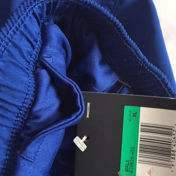 Girls Running Shorts XL - Picture 5 of 6